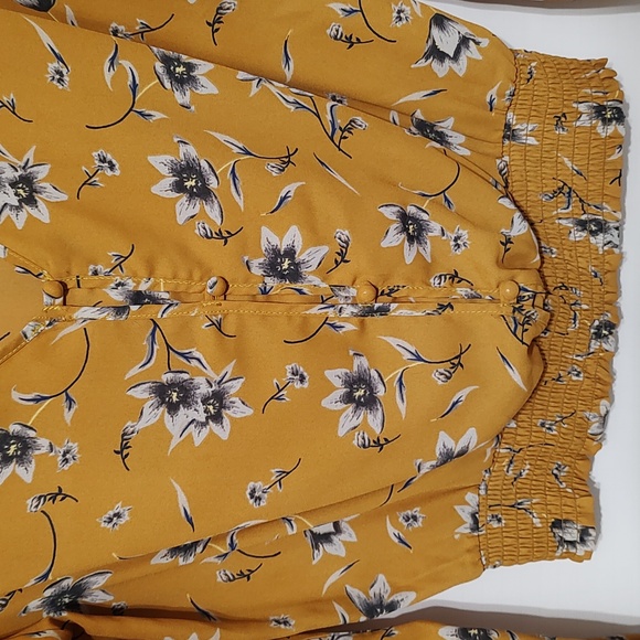 Sienna Sky Harvest Yellow V Neck w/ Gray Floral Design and Elastic Waist  Small - Picture 3 of 5